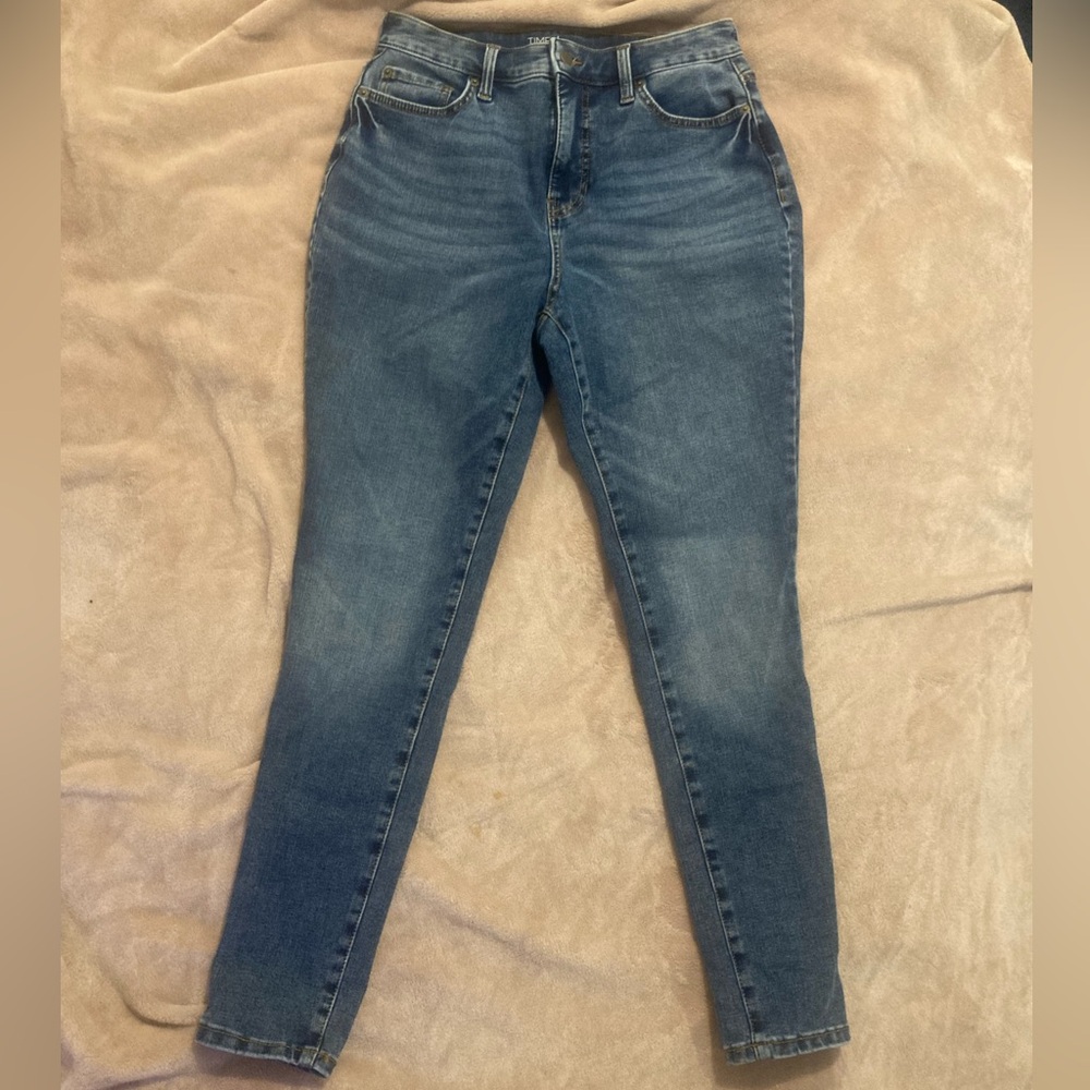 Curvy high rise skinny jeans